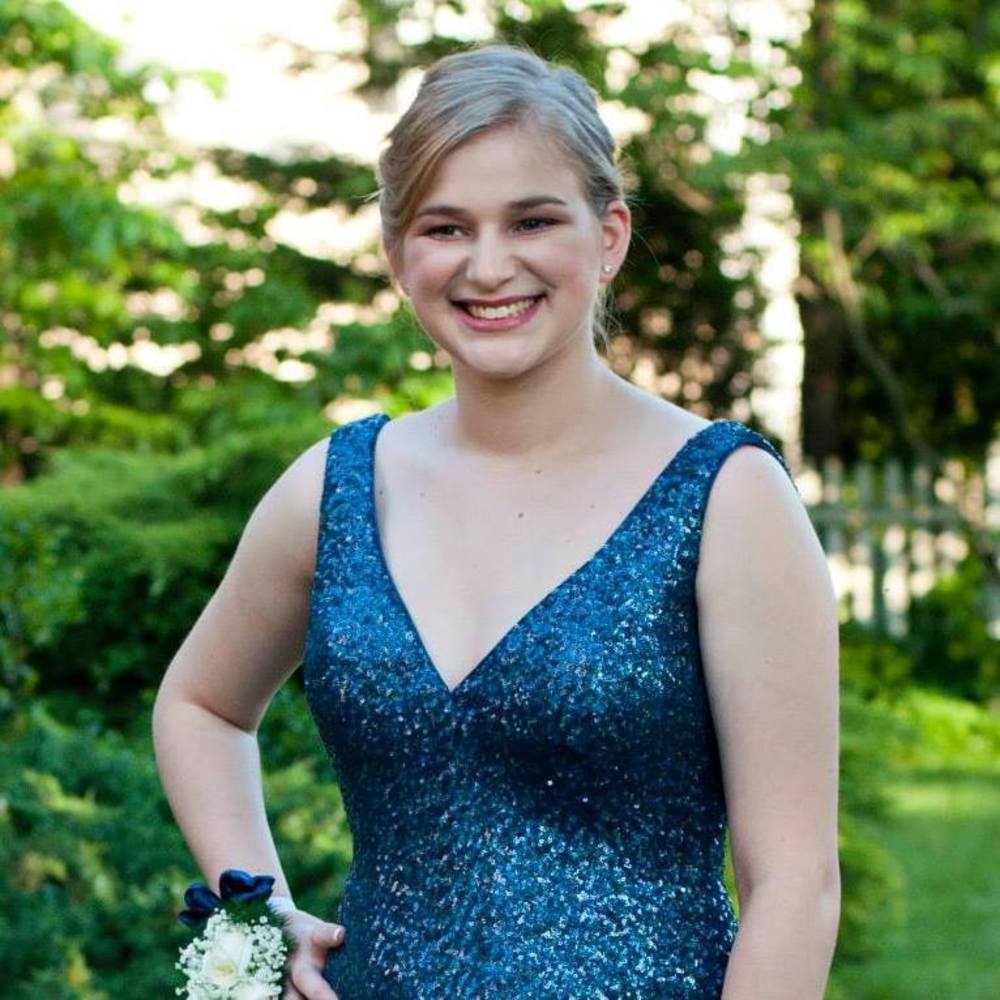Meet your Posher, Carly